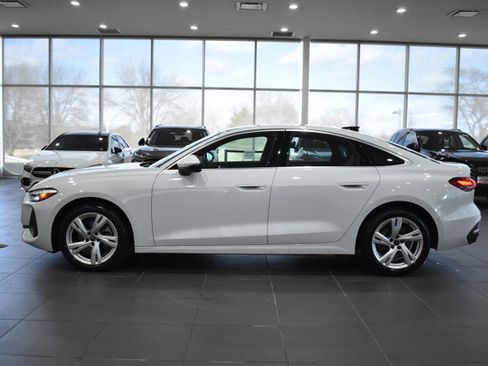 Used 2025 Audi A5 2.0T Premium w/ Convenience Package image 8