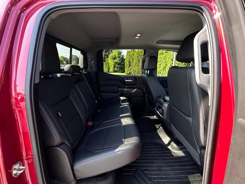Used 2019 GMC Sierra 1500 SLT w/ SLT Premium Plus Package AWD/4WD image 18