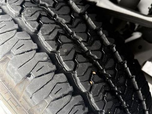 Used 2024 Chevrolet Silverado 2500 W/T image 16