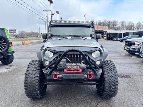 Used 2014 Jeep Wrangler Sport AWD/4WD image 6