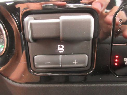 New 2026 GMC Sierra 2500 SLE w/ SLE Value Package; image 20