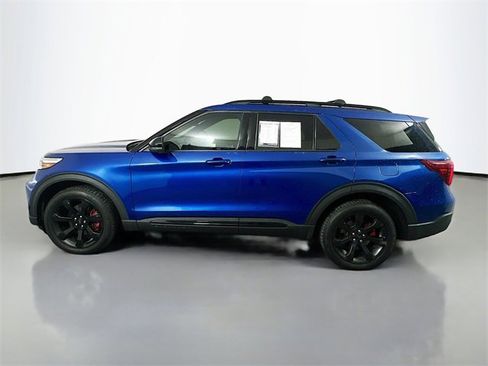 Used 2020 Ford Explorer ST w/ ST Street Pack image 4