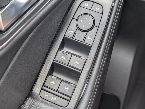 New 2026 Nissan Rogue Platinum AWD/4WD image 11