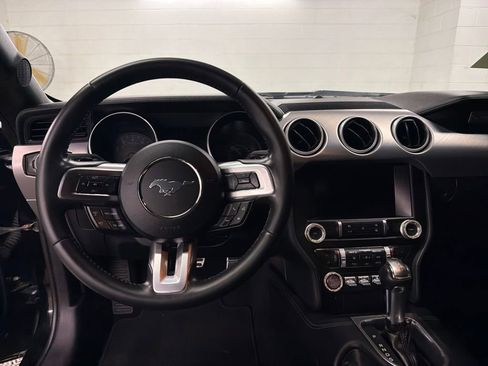 Used 2019 Ford Mustang GT Premium image 9