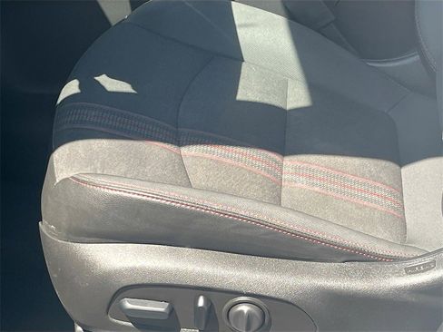 Used 2024 Chevrolet Equinox RS image 19