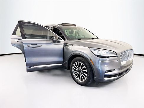 Used 2023 Lincoln Aviator Reserve AWD/4WD image 43