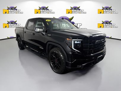 Used 2022 GMC Sierra 1500 Elevation w/ Elevation Premium Package