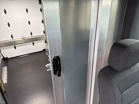 New 2025 Chevrolet Brightdrop 400 image 31