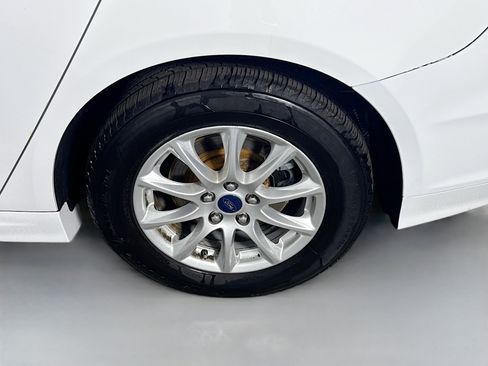 Used 2018 Ford Fusion S image 37