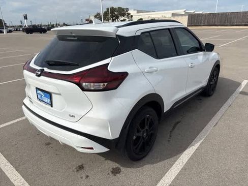 Used 2024 Nissan Kicks SR image 5