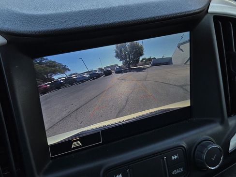 Used 2024 GMC Terrain SLT image 21