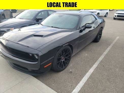 Used 2018 Dodge Challenger R/T w/ Blacktop Package image 4