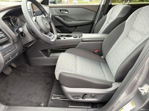 Certified 2023 Nissan Rogue SV image 20