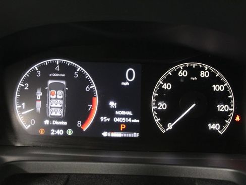 Used 2023 Honda Pilot LX image 33