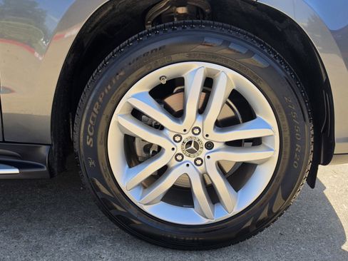 Used 2017 Mercedes-Benz GLS 450 4MATIC w/ Premium Package image 17