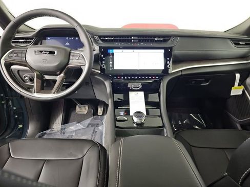 New 2026 Jeep Grand Cherokee L Limited image 13