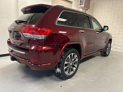 Used 2017 Jeep Grand Cherokee Overland w/ Jeep Active Safety Group image 22