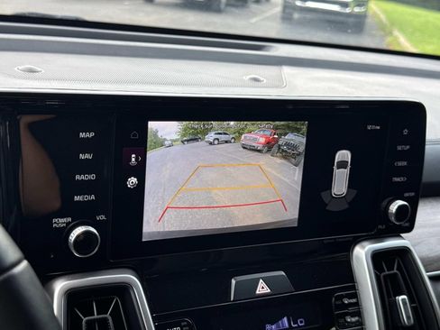 Used 2023 Kia Sorento EX FWD image 40