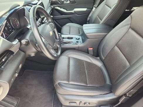 Used 2023 Chevrolet Traverse High Country AWD/4WD image 14