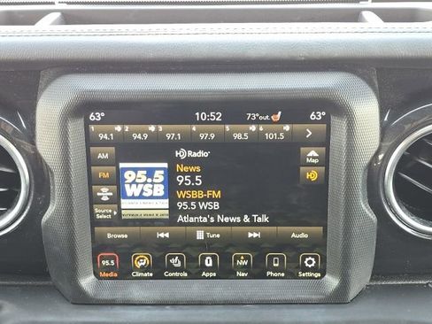 Used 2023 Jeep Wrangler Altitude image 27