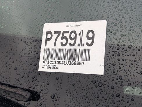 Used 2020 Toyota Camry LE image 31