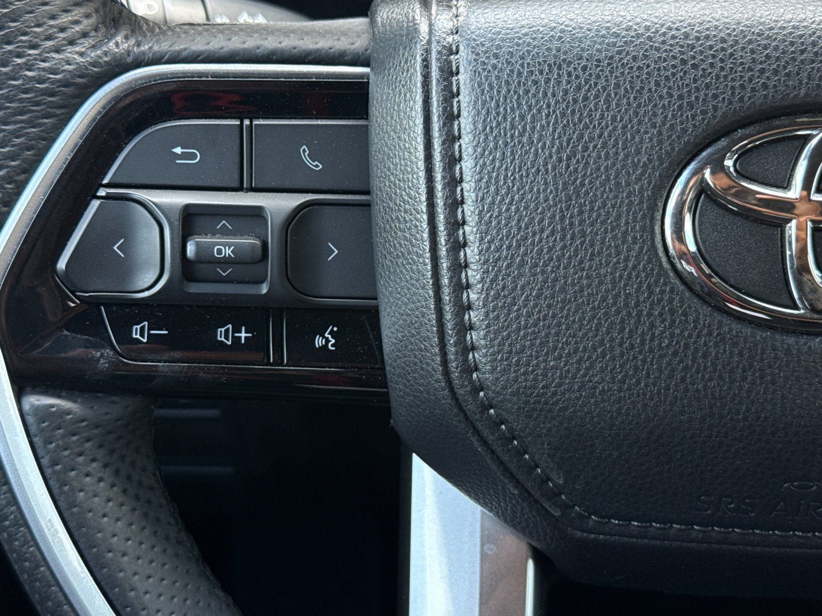 New 2025 Toyota Tundra Platinum AWD/4WD image 25