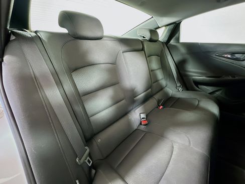 Used 2018 Chevrolet Malibu LS FWD image 24