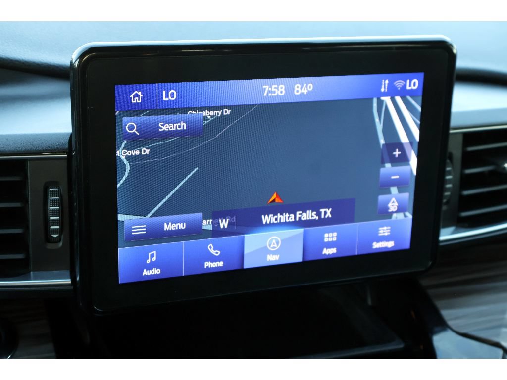 Used 2022 Ford Explorer Limited w/ Equipment Group 301A RWD image 5
