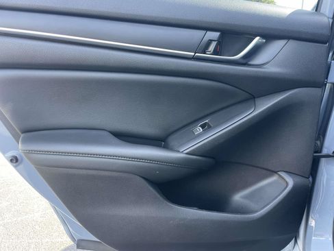 Used 2021 Honda Accord Sport Special Edition image 11
