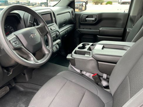 Used 2021 Chevrolet Silverado 1500 Custom Trail Boss w/ LPO, Dark Essentials Package image 16