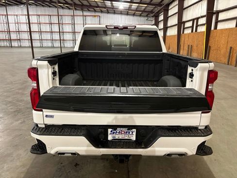 Used 2022 Chevrolet Silverado 1500 High Country w/ Technology Package image 14