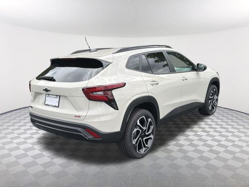 New 2026 Chevrolet Trax RS FWD image 5