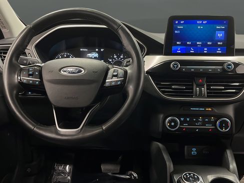 Used 2022 Ford Escape SE w/ Cold Weather Package AWD/4WD image 10