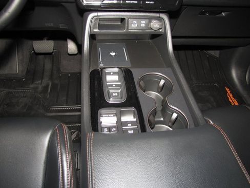 Certified 2024 Honda Pilot TrailSport image 15