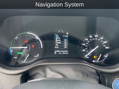 Used 2023 Toyota Sienna XSE image 16