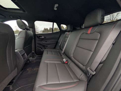 New 2026 Chevrolet Trax RS w/ Sunroof Package image 29