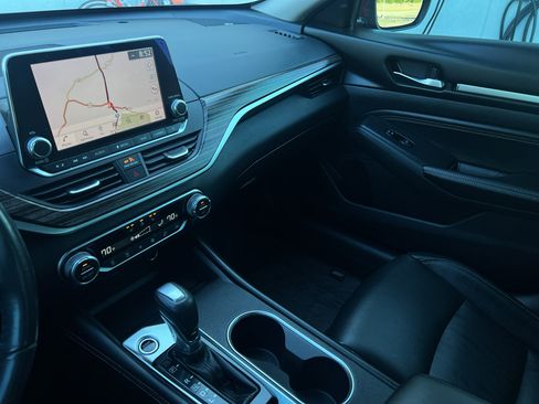 Used 2019 Nissan Altima 2.5 Platinum image 34