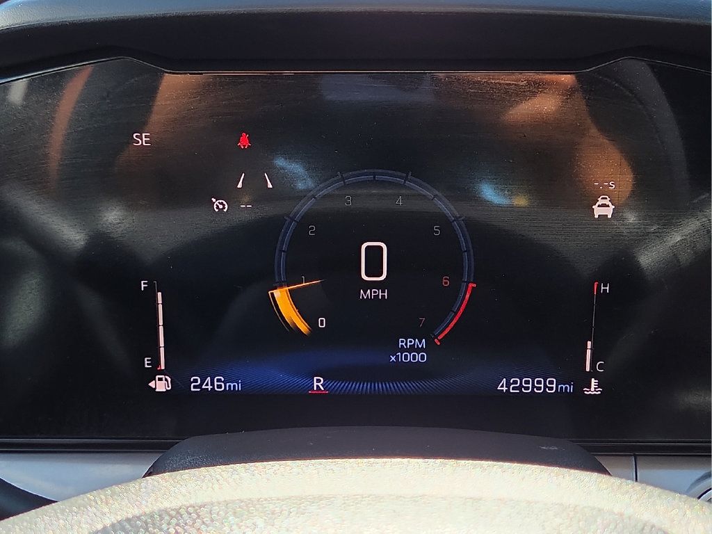 Used 2025 Chevrolet Trax LT FWD image 18