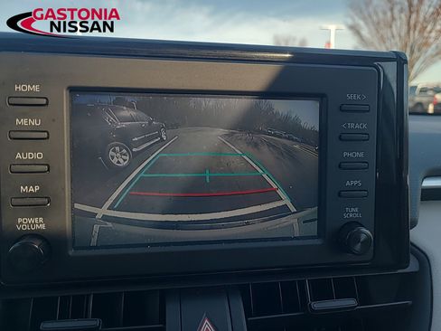 Used 2019 Toyota RAV4 XLE w/ Phone Cable & Charge Package image 37