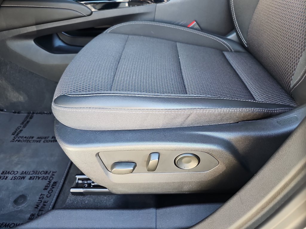 Used 2021 Buick Envision Preferred AWD/4WD image 17
