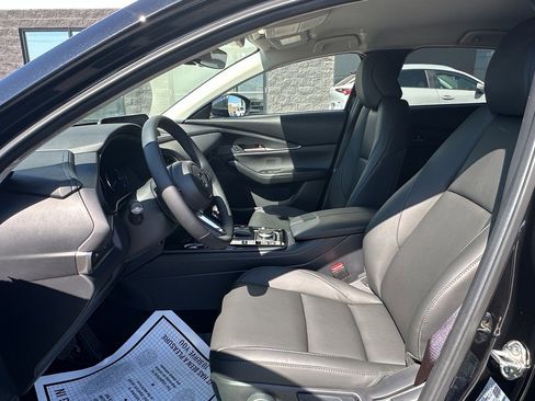 New 2025 MAZDA CX-30 AWD 2.5 S w/ Select Sport Pkg image 15