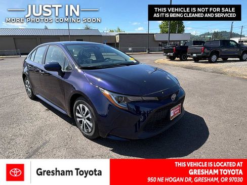 Used 2021 Toyota Corolla LE FWD image 1