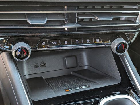 New 2026 Chevrolet Traverse RS image 29