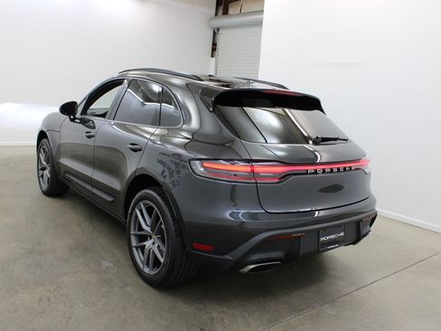 New 2026 Porsche Macan image 3