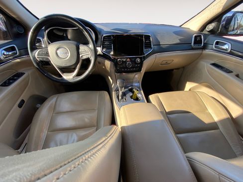 Used 2020 Jeep Grand Cherokee Limited image 18