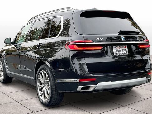 Used 2025 BMW X7 xDrive40i w/ Premium Package image 13