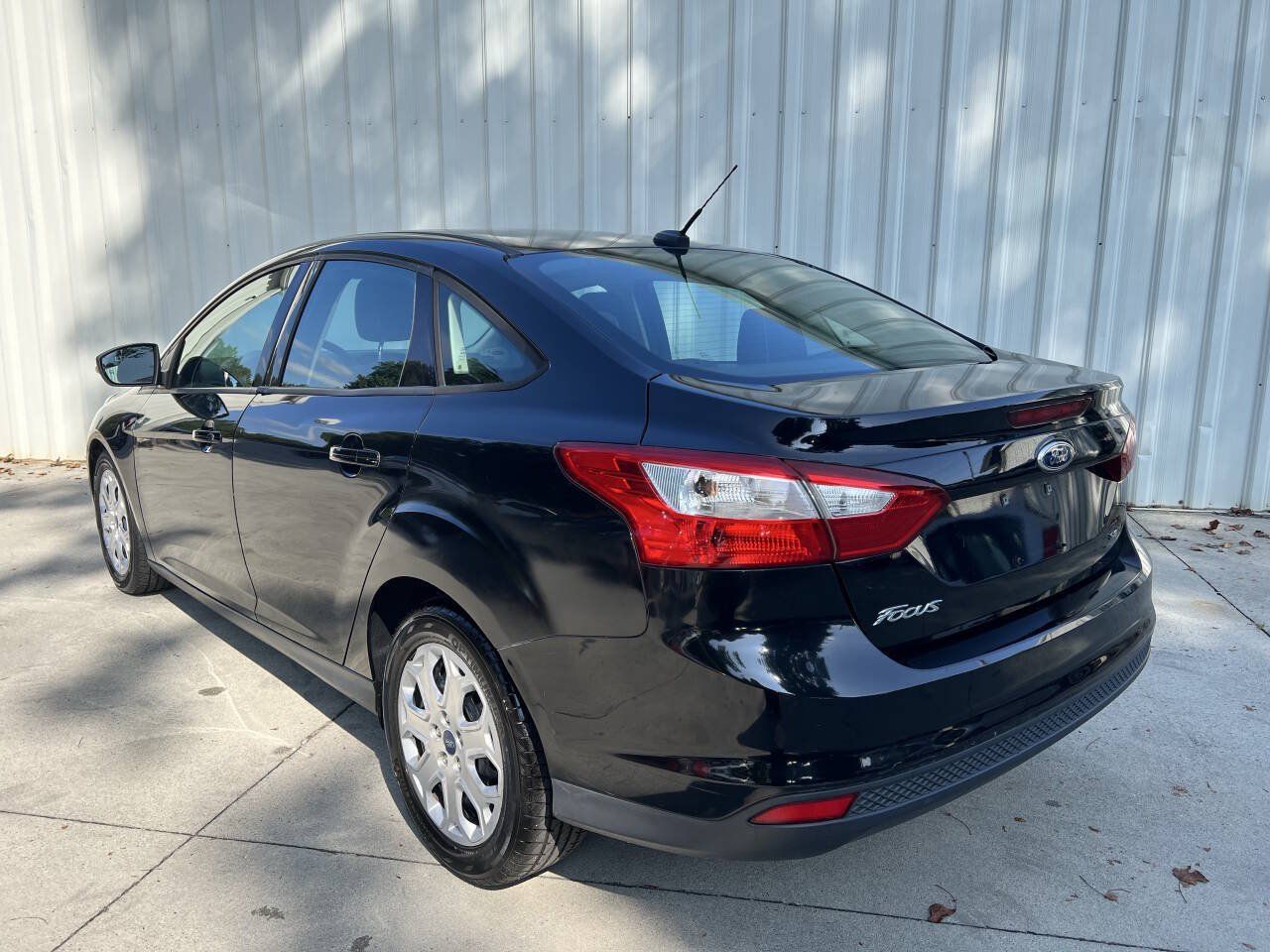 Used 2012 Ford Focus SE FWD image 5