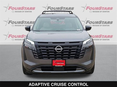 New 2026 Nissan Pathfinder SL image 10