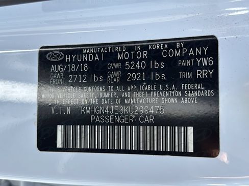 Used 2019 Genesis G80 3.8 RWD image 40