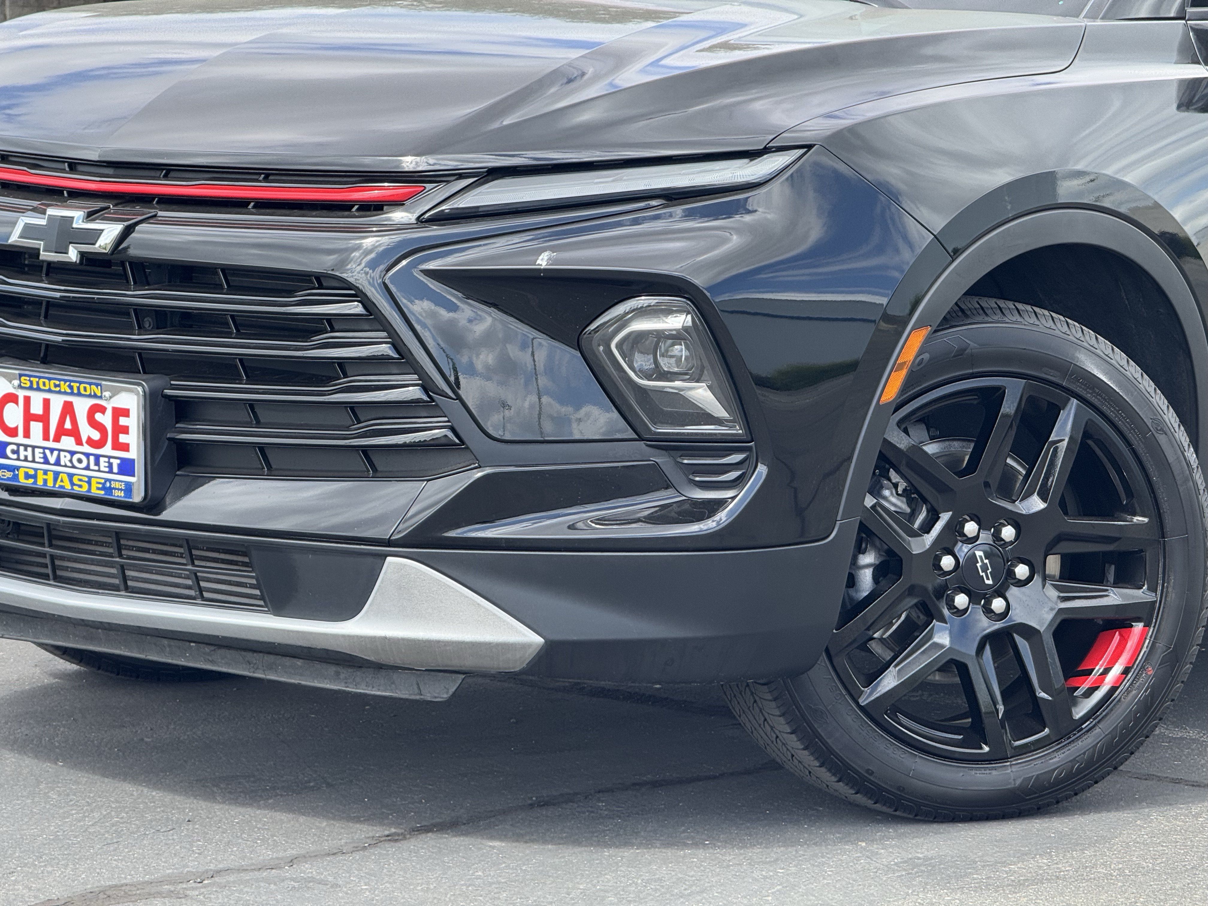 Certified 2023 Chevrolet Blazer LT w/ Driver Confidence Package FWD image 3